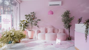 Kawasan tempat duduk lobi