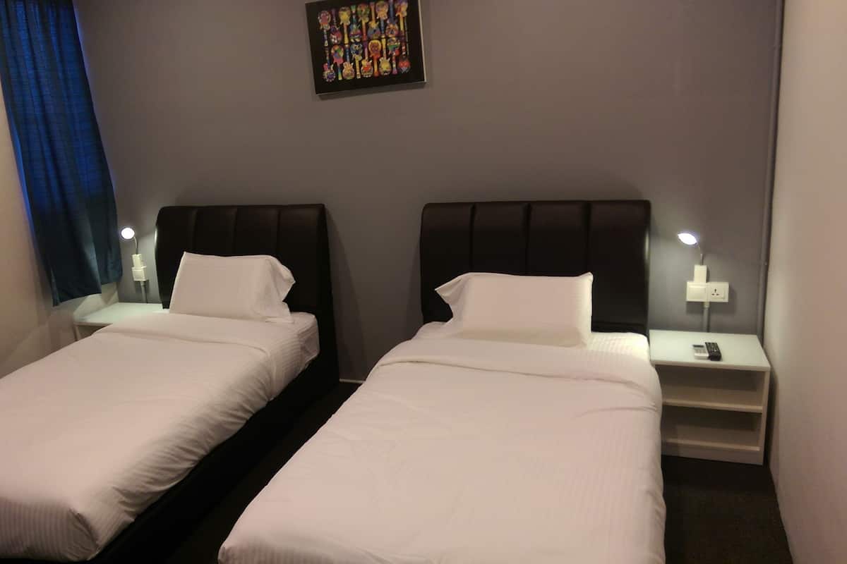 Superior Twin Room | In-room safe, soundproofing, rollaway beds, free WiFi