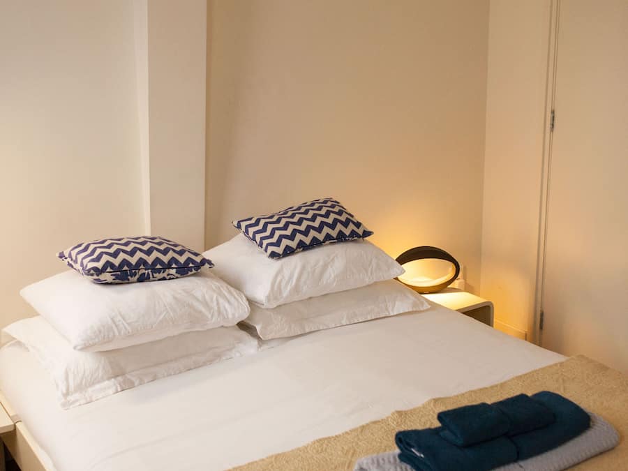 Dubbelrum | Minibar, individuell inredning, unika möbler och skrivbord