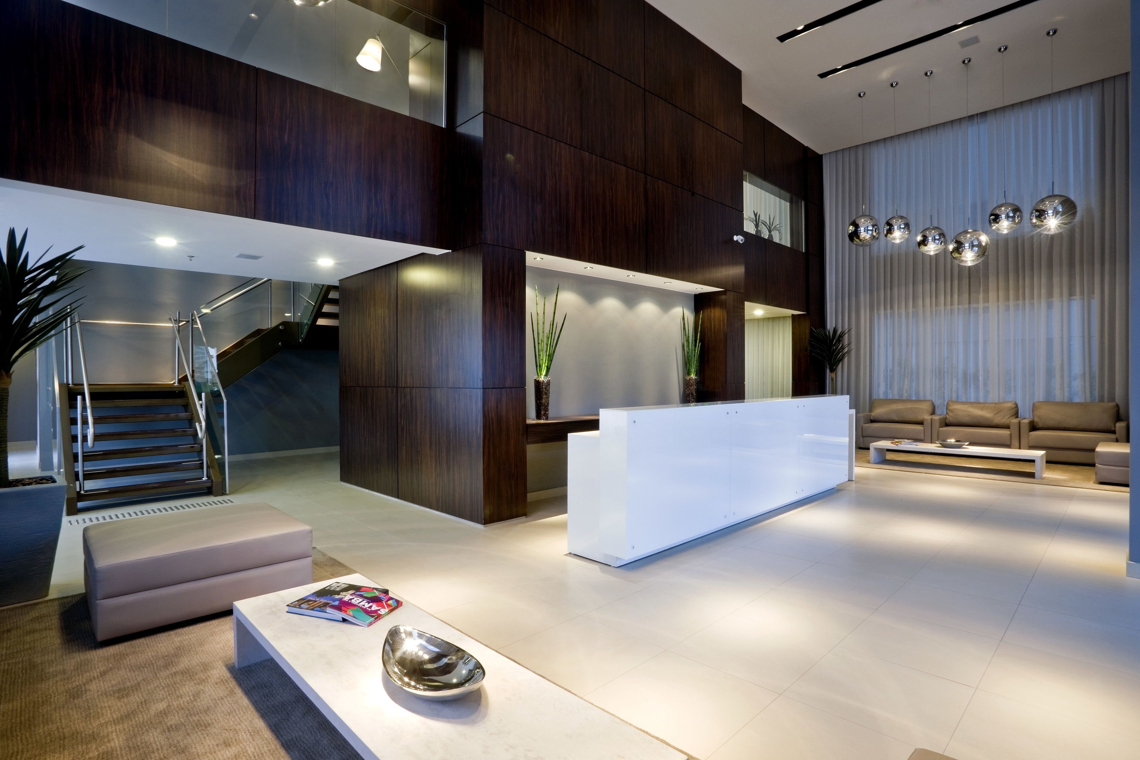 Coin salon dans le hall