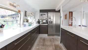 Condo, 4 Bedrooms (Houseboat) | Shared kitchen