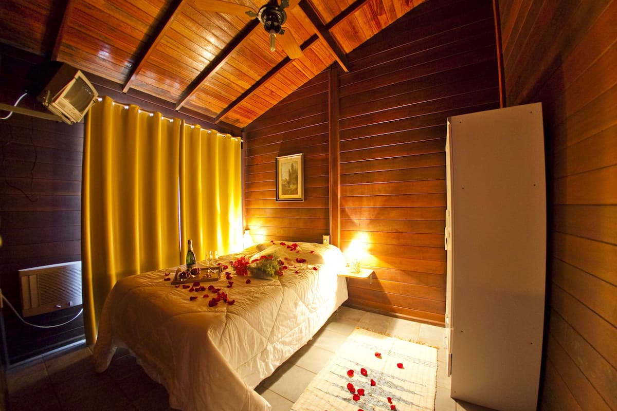 Allergikerbettwaren, Verdunkelungsvorhänge, kostenloses WLAN, Bettwäsche