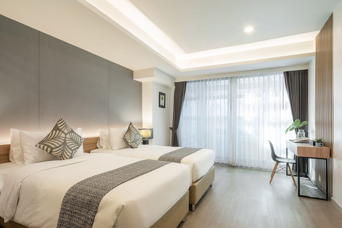 Deluxe Twin Room | Desk, soundproofing, free WiFi, bed sheets