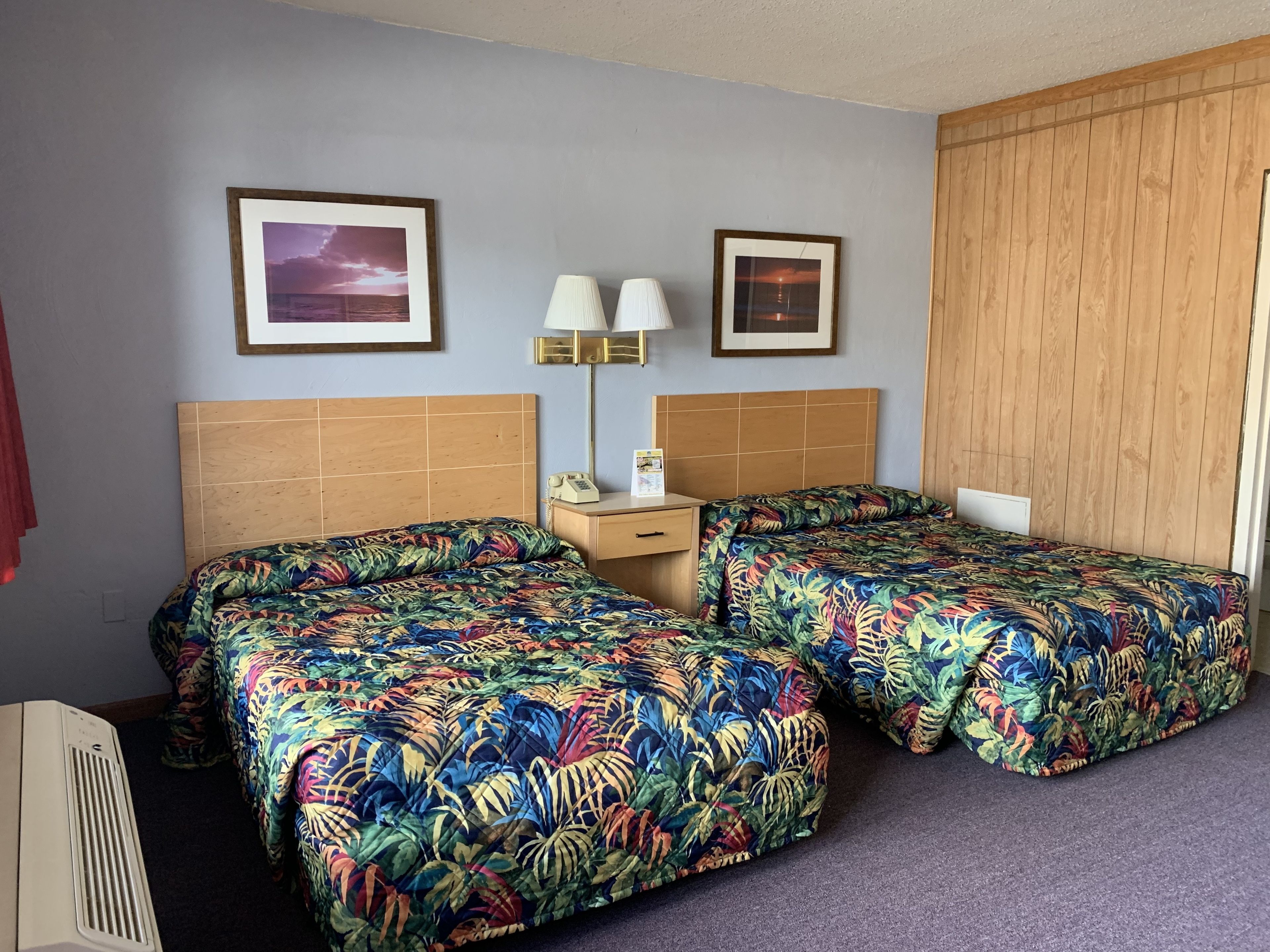 Standard Room, 2 Double Beds, Smoking, Kitchen | Iron/ironing board