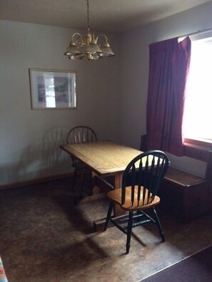 Iron/ironing board - MacThrift Motor Inn (Virginia Beach)