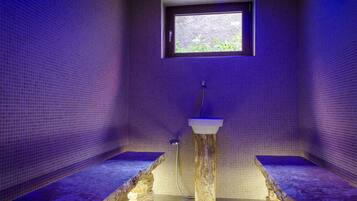 Sauna, steam room, Turkish bath, deep-tissue massages, Swedish massages