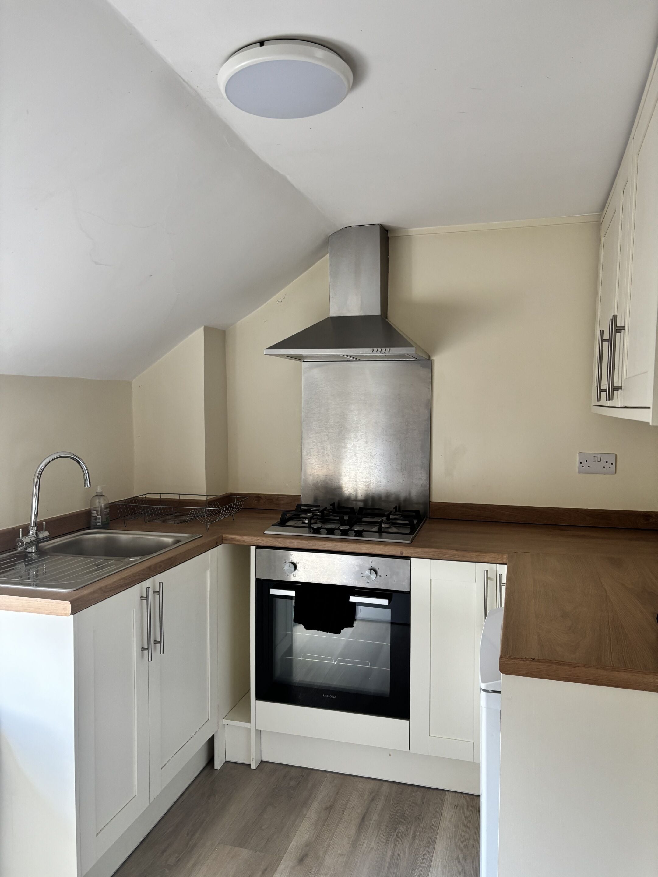 Basic Apartment, Ensuite, City View | Private kitchen | Coffee/tea maker