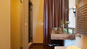 Villa, 3 Bedrooms, Lake View | Bathroom