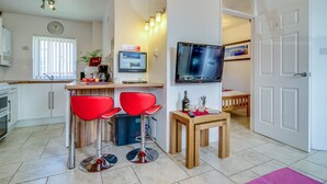 Unclassified image, 5 of 86, button - Belfast Apartment (Belfast)