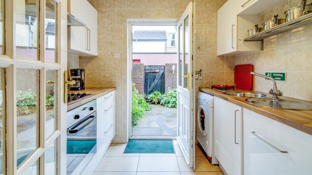 Unclassified image, 1 of 86, button - Belfast Apartment (Belfast)