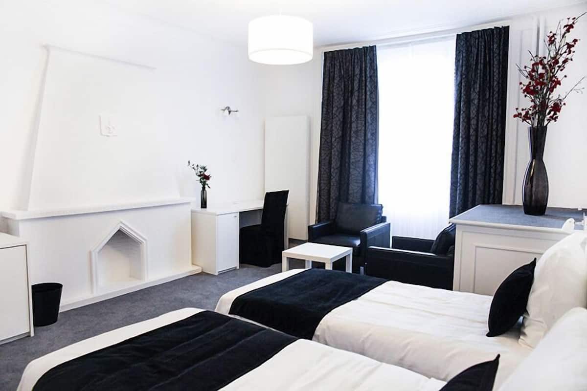 Minibar, bureau, chambres insonorisées, Wi-Fi gratuit