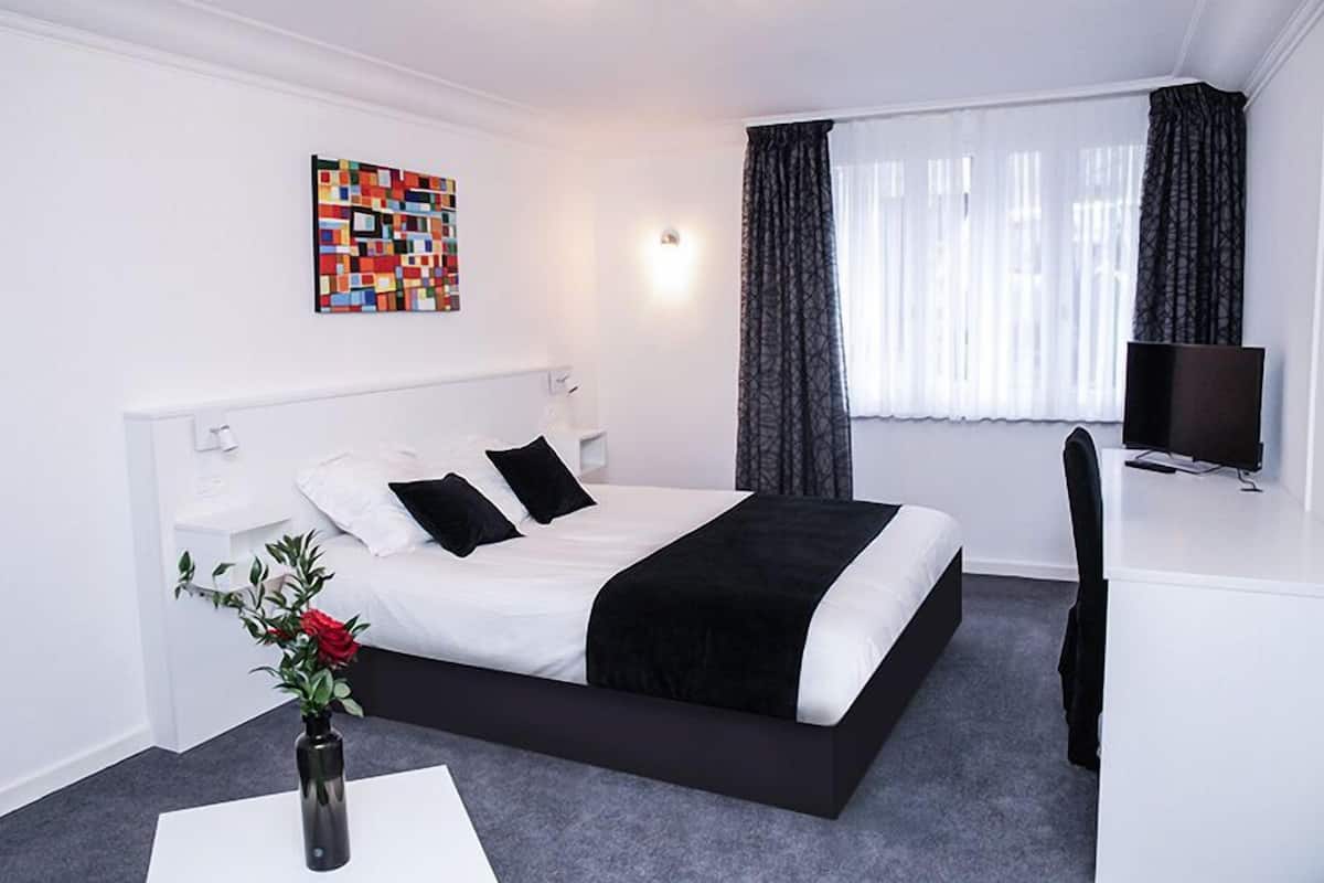 Minibar, bureau, chambres insonorisées, Wi-Fi gratuit