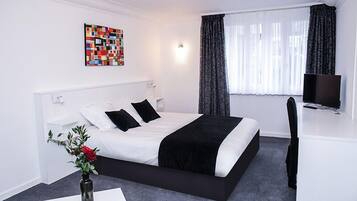 Minibar, bureau, chambres insonorisées, Wi-Fi gratuit