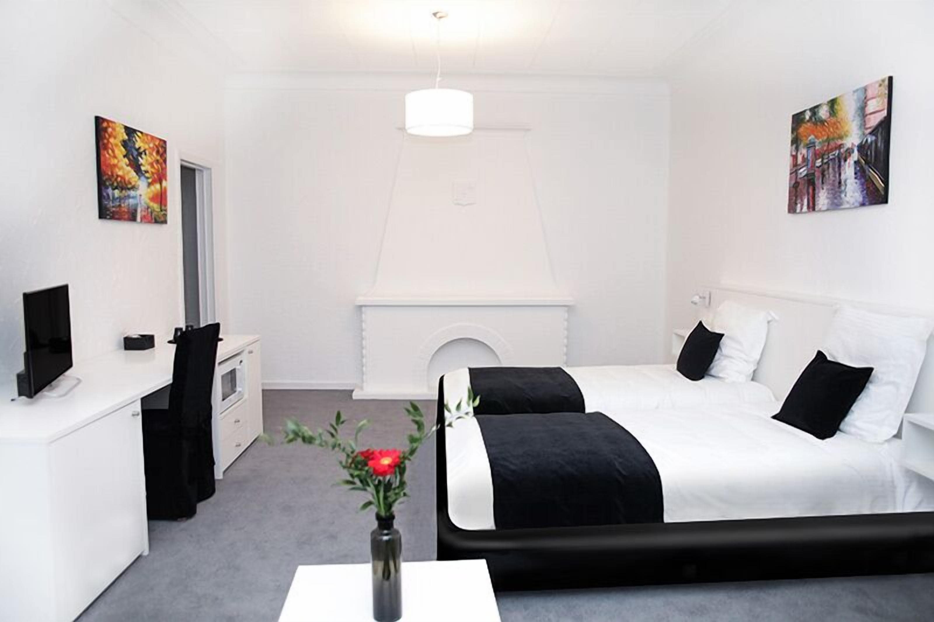 Photo - Hotel Satellite