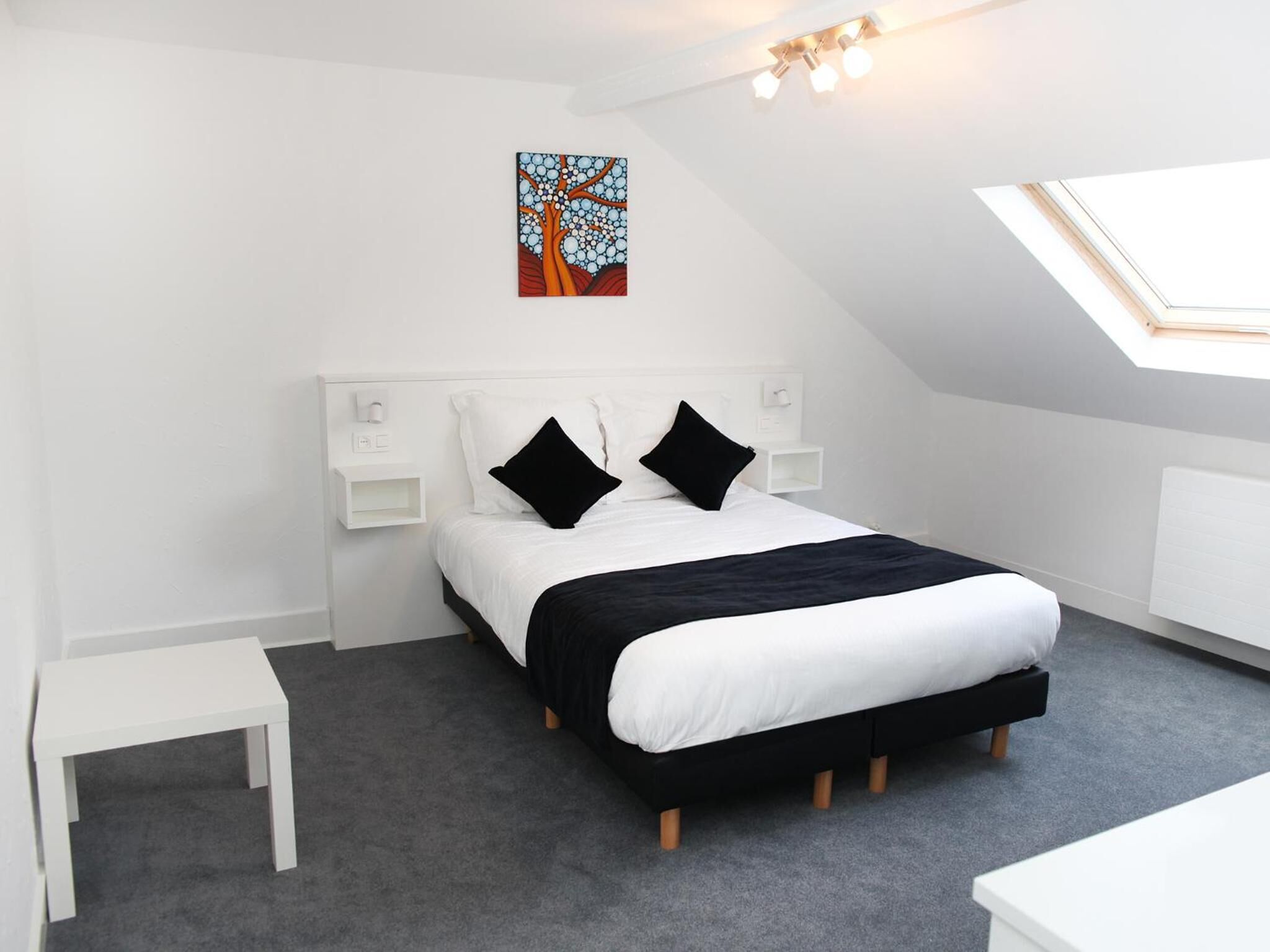 standard double room | minibar, desk, soundproofing, free wifi