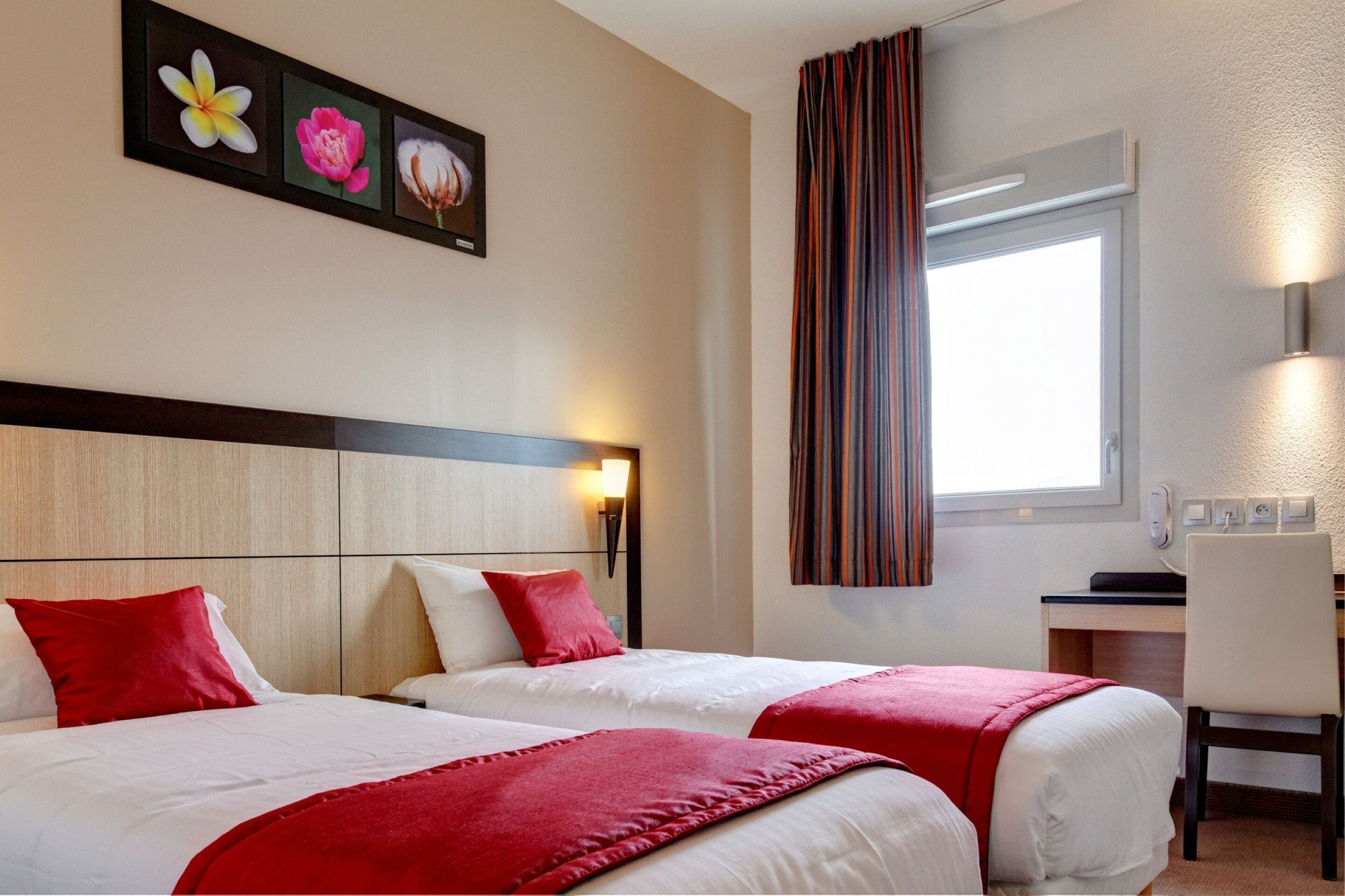 desk, soundproofing, free cots/infant beds, free wifi