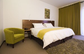 Bureau, draps fournis