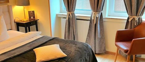 Wifi gratis y ropa de cama