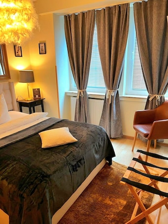 免费 WiFi、床单