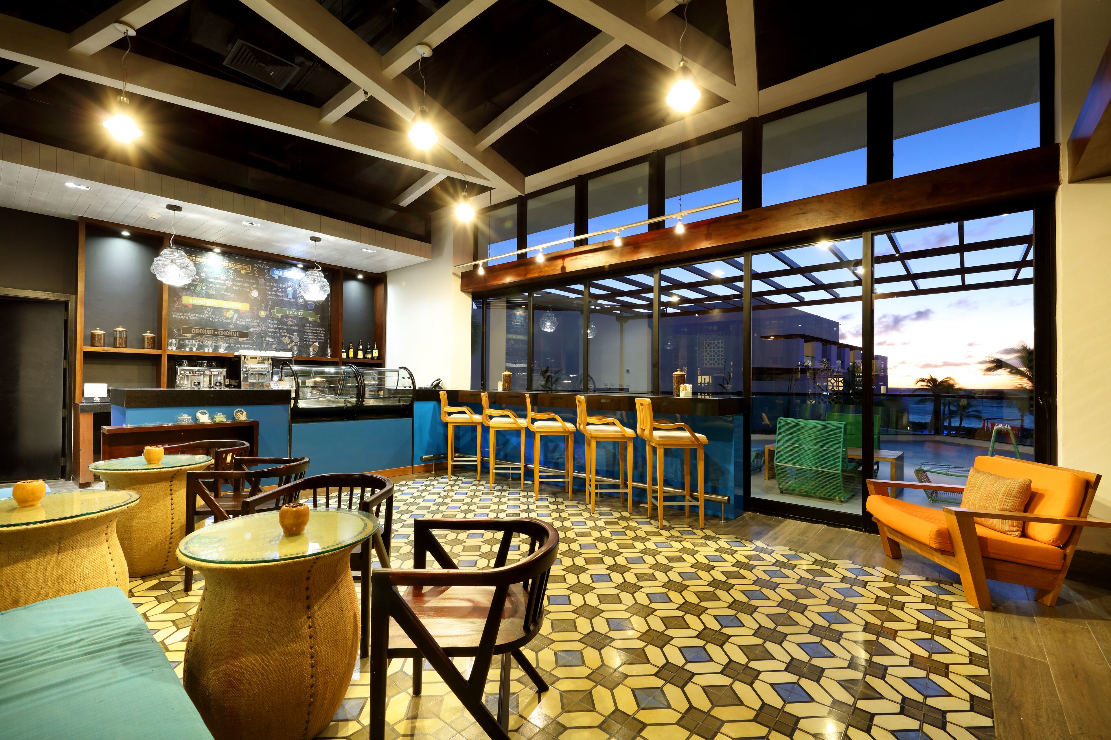 4 bars/lounges, swim-up bar, poolside bar, beach bar