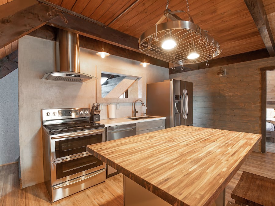 Microwave, coffee/tea maker, paper towels