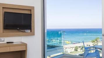 Classic Double or Twin Room, Partial Sea View | View from room