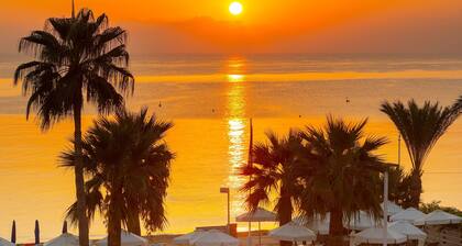 Vrissaki Beach Hotel