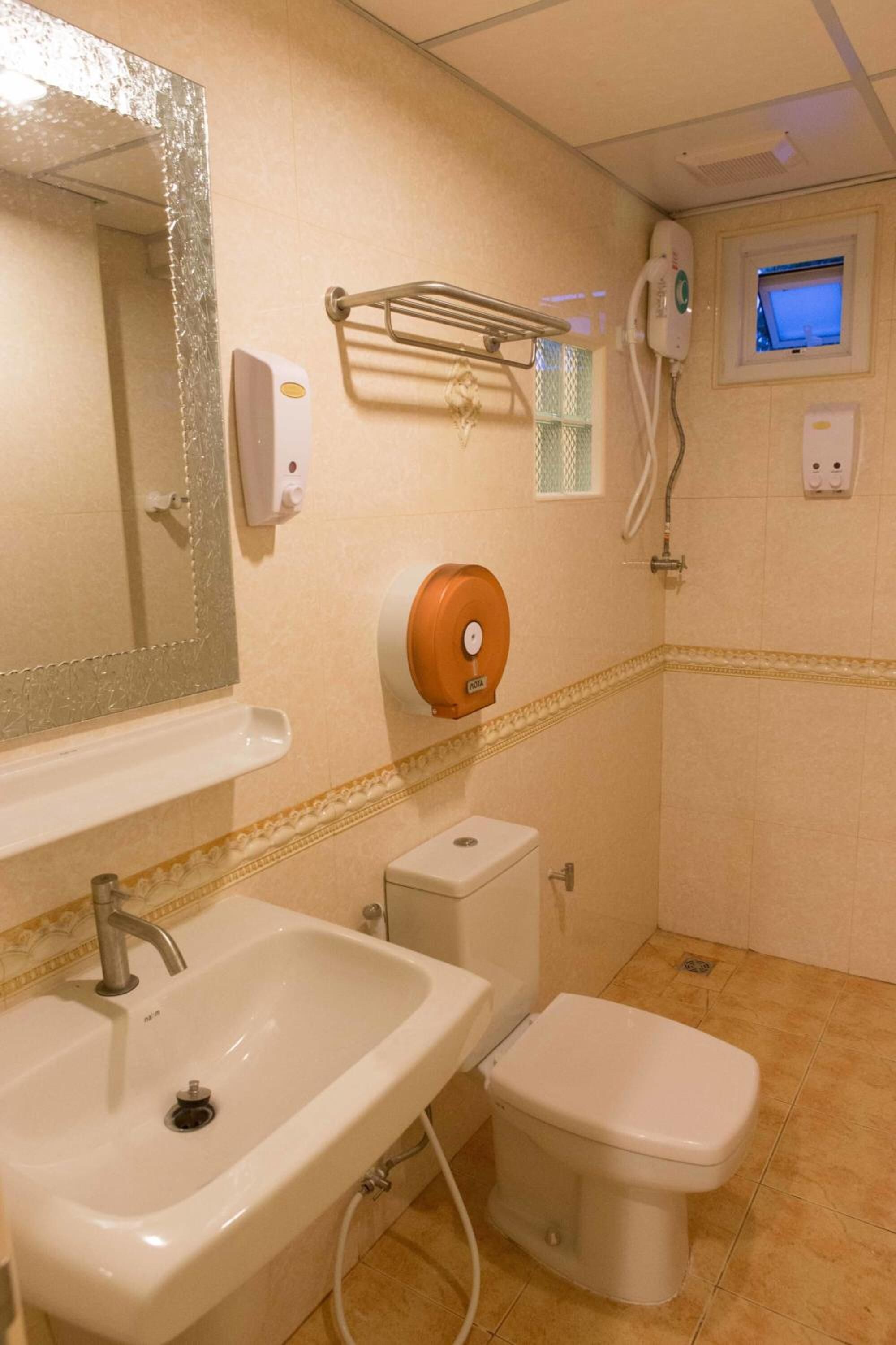 Foto - Honey House 3