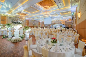 Banquet hall