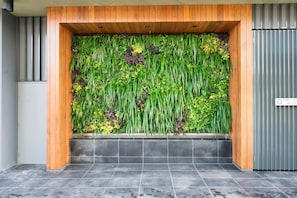 Fachada de la propiedad