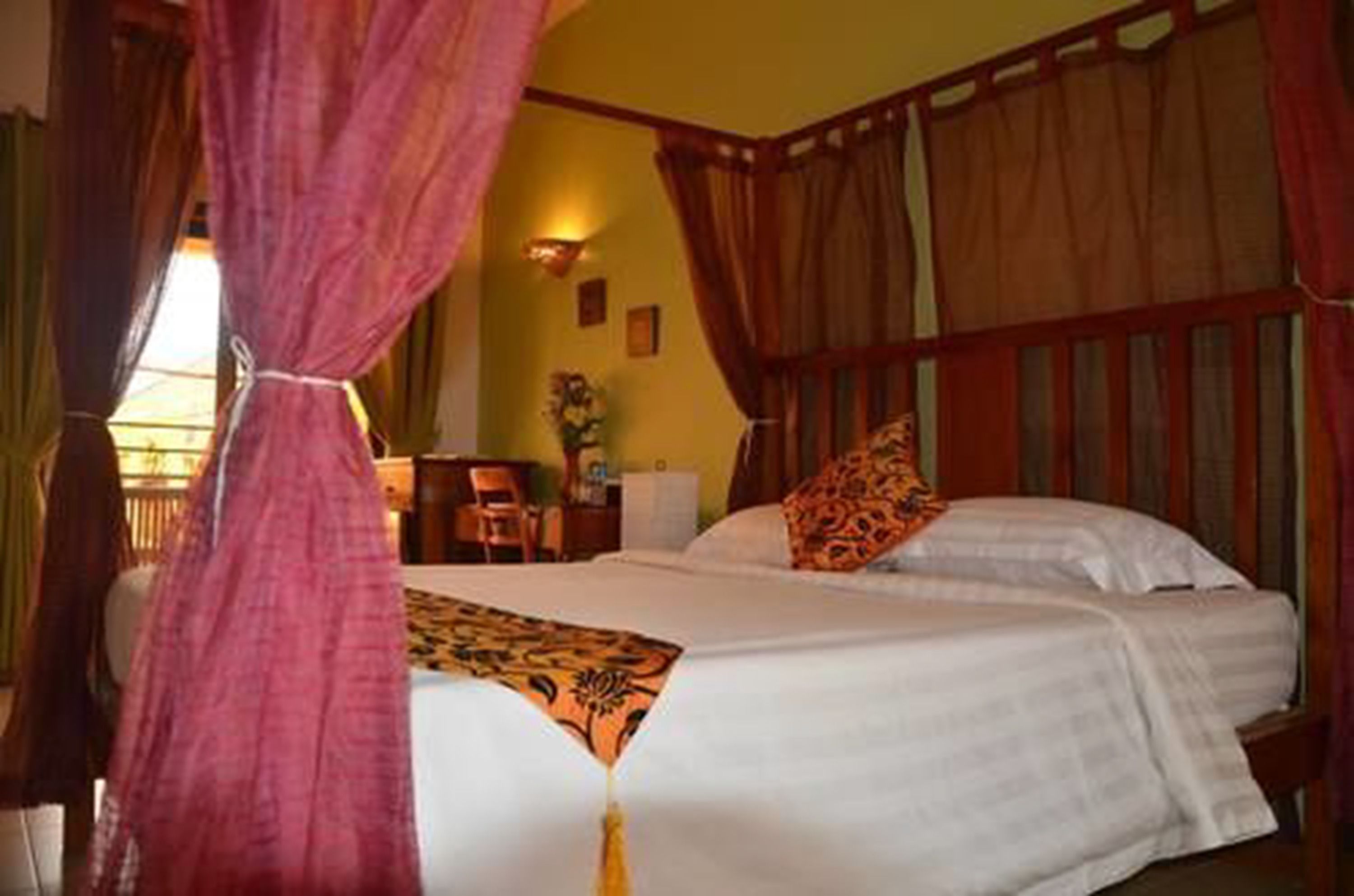 family suite | minibar, in-room safe, desk, free wifi