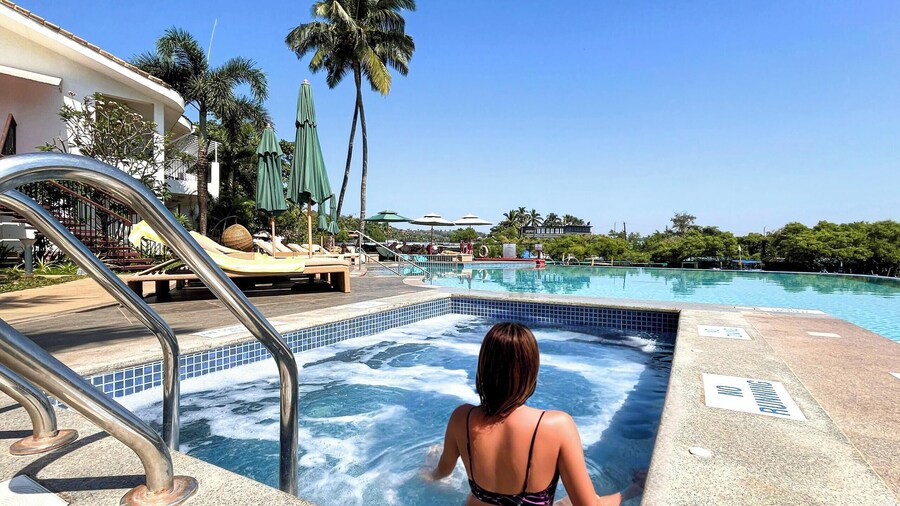 Acron Waterfront Resort