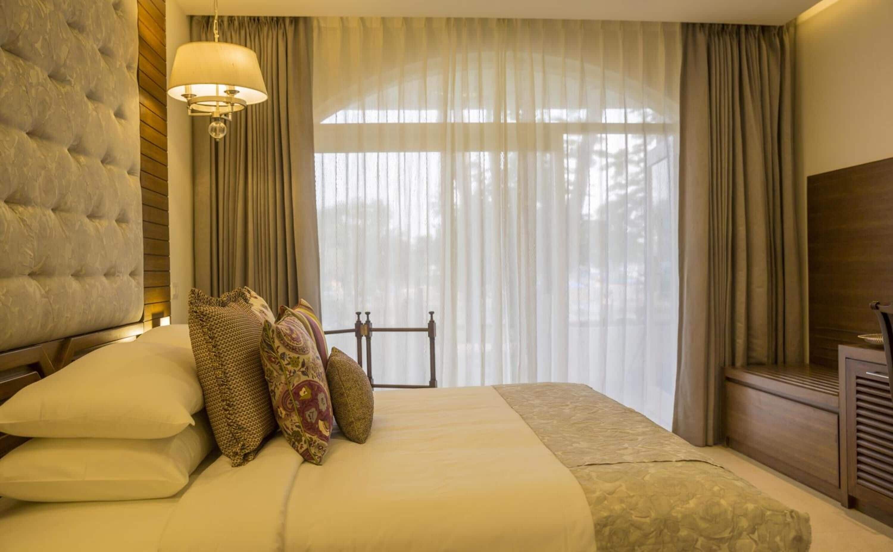 riverside  room | 1 bedroom, premium bedding, desk, iron/ironing board