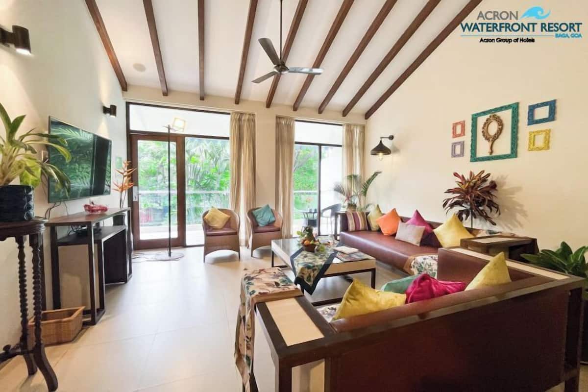 Suite Royal | Area soggiorno | TV LCD