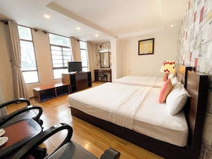 Minibar, desk, soundproofing, free WiFi - Little Brick Saigon Hotel (Ho Chi Minh City)