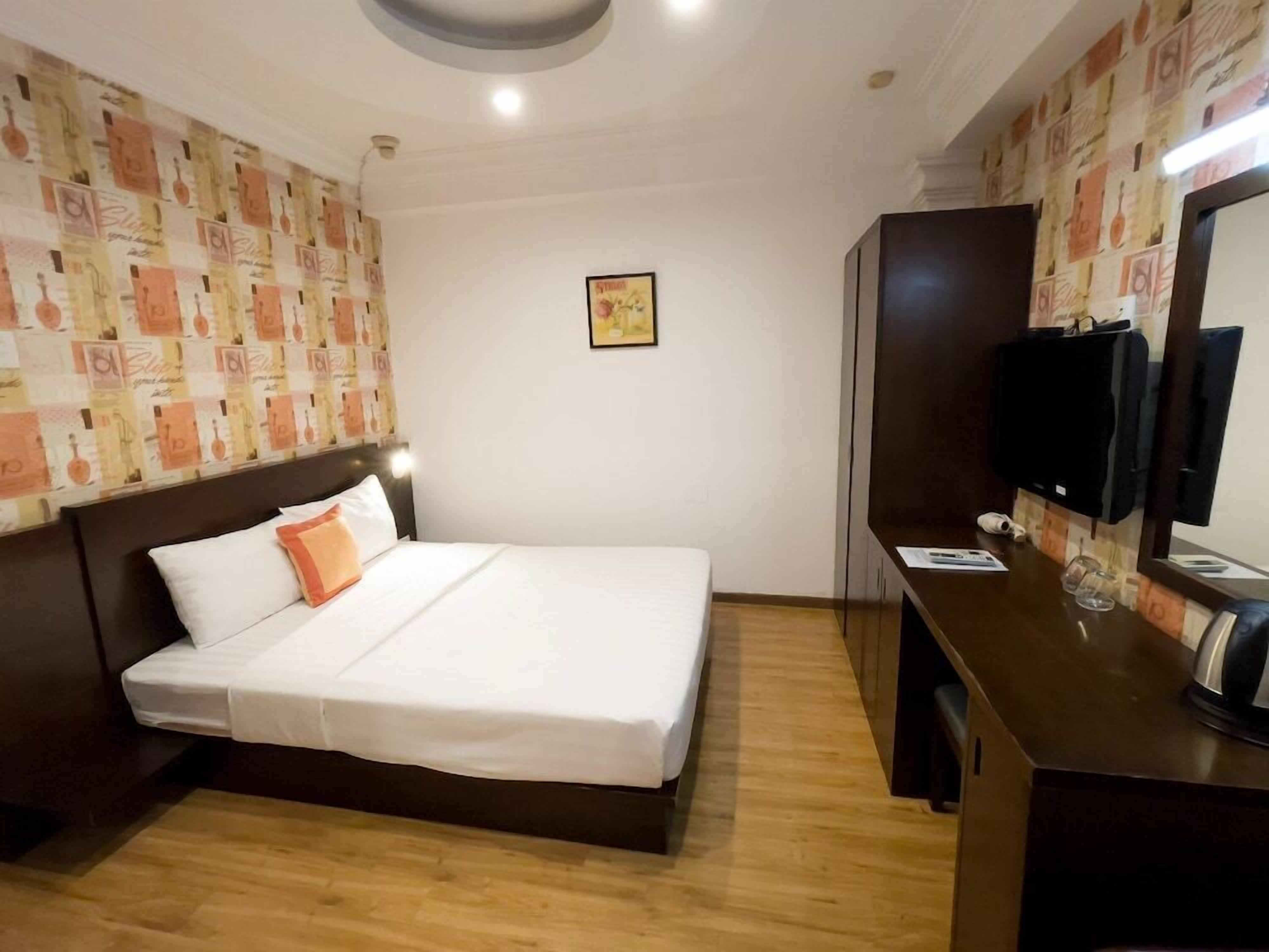 Minibar, escritorio, insonorización y wifi gratis 