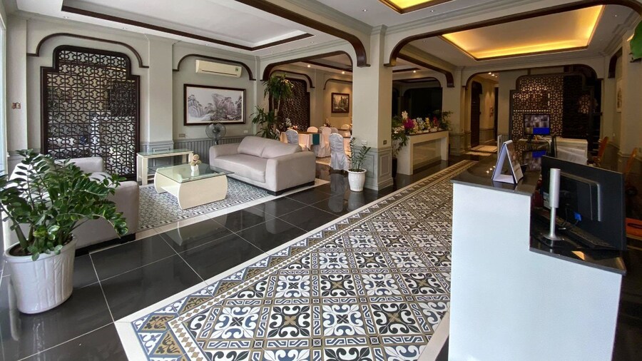 波妮·纽伊特酒店