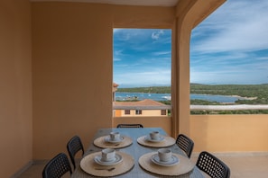 Water view - Baia de Bahas Residence (Golfo Aranci)