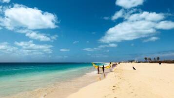 In Strandnähe, weißer Sandstrand, kostenloser Shuttle zum Strand
