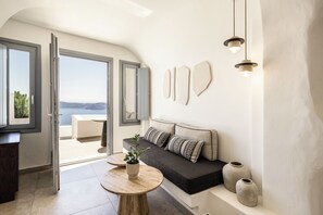Suite with Outdoor Hot Tub | Living area | TV - Villa Lukas (Santorini)