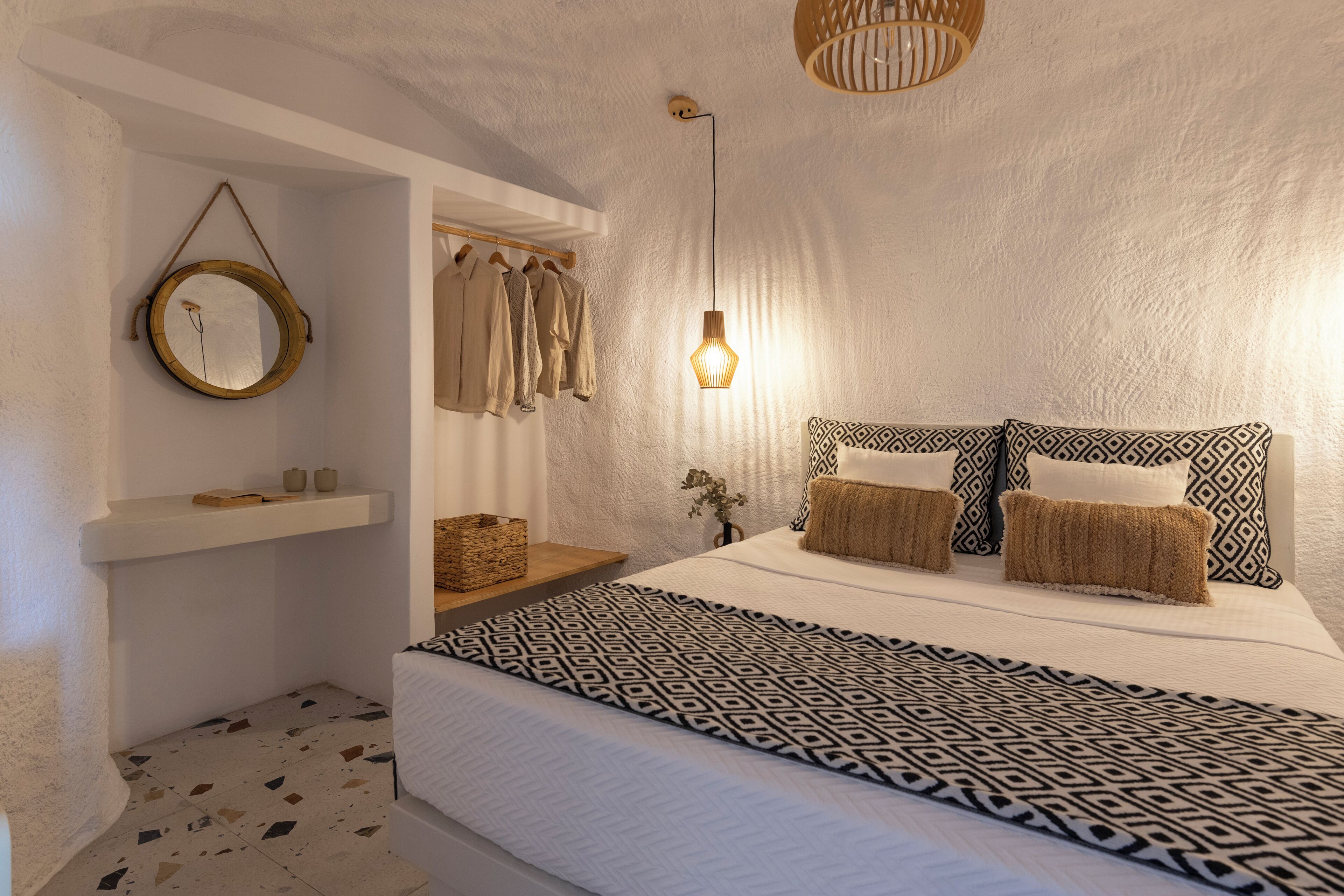 luxury villa, 2 bedrooms, jetted tub, sea view | 2 bedrooms, minibar, in-room safe, desk