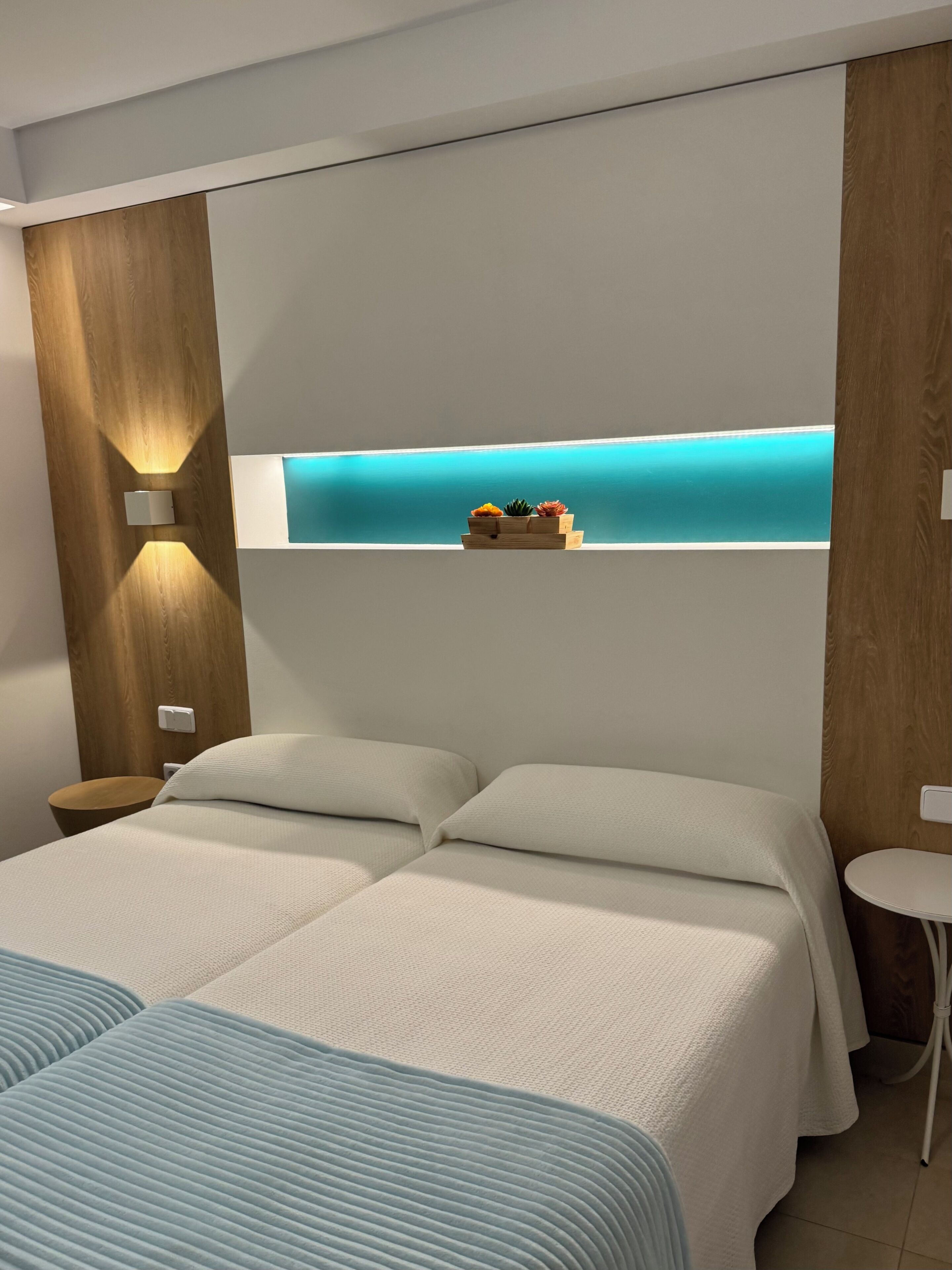 Căn hộ Superior, 1 phòng ngủ, ban công | Bộ đồ giường cao cấp, chăn bông, nệm cao su hoạt tính (memory foam) 