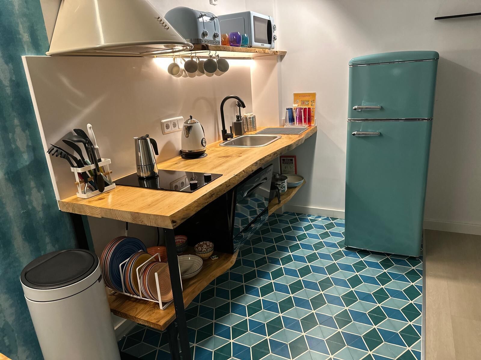 Superior Apartment, 1 Bedroom, Balcony | Private kitchen | Full-size fridge, microwave, stovetop, toaster