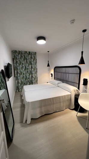 Ropa de cama de alta calidad, cubrecamas y colchones con efecto memoria 