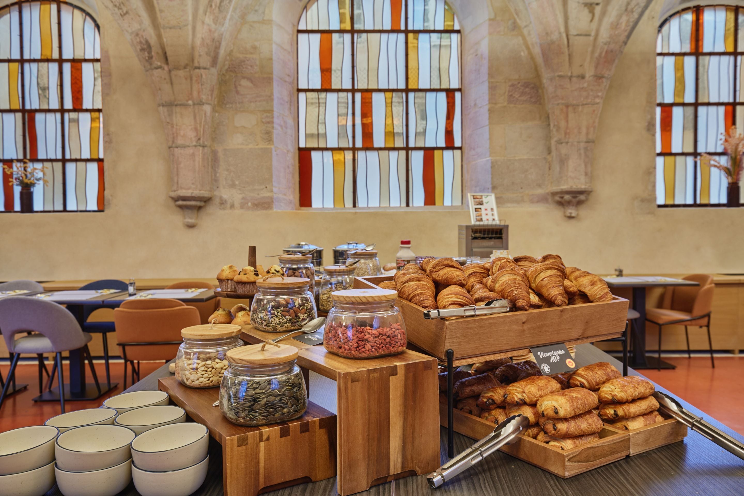 Daily buffet breakfast (EUR 18 per person)