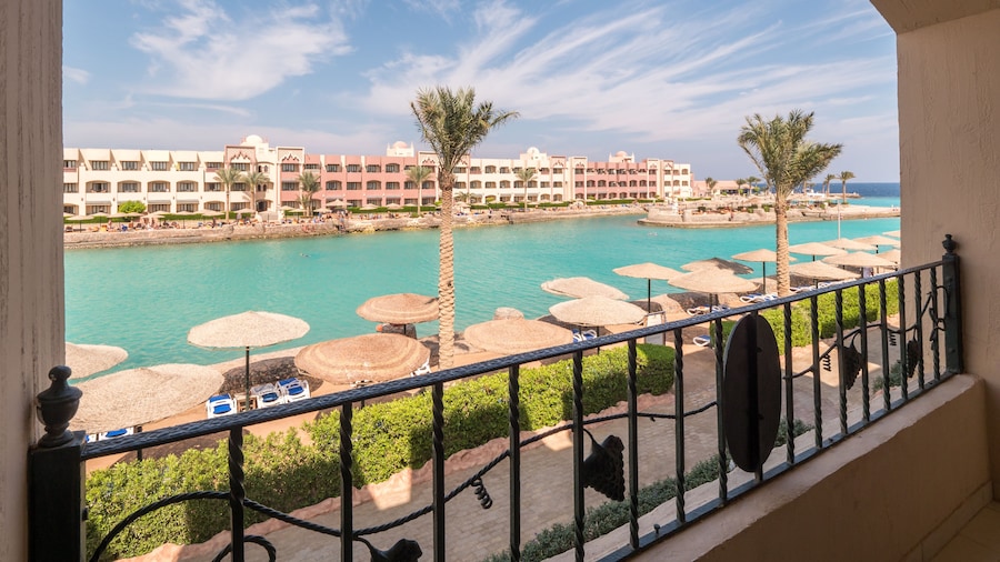Sunny Days El Palacio Resort & Spa