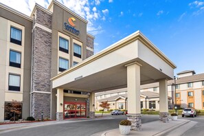 Exterior - Comfort Inn & Suites West - Medical Center (Rochester)