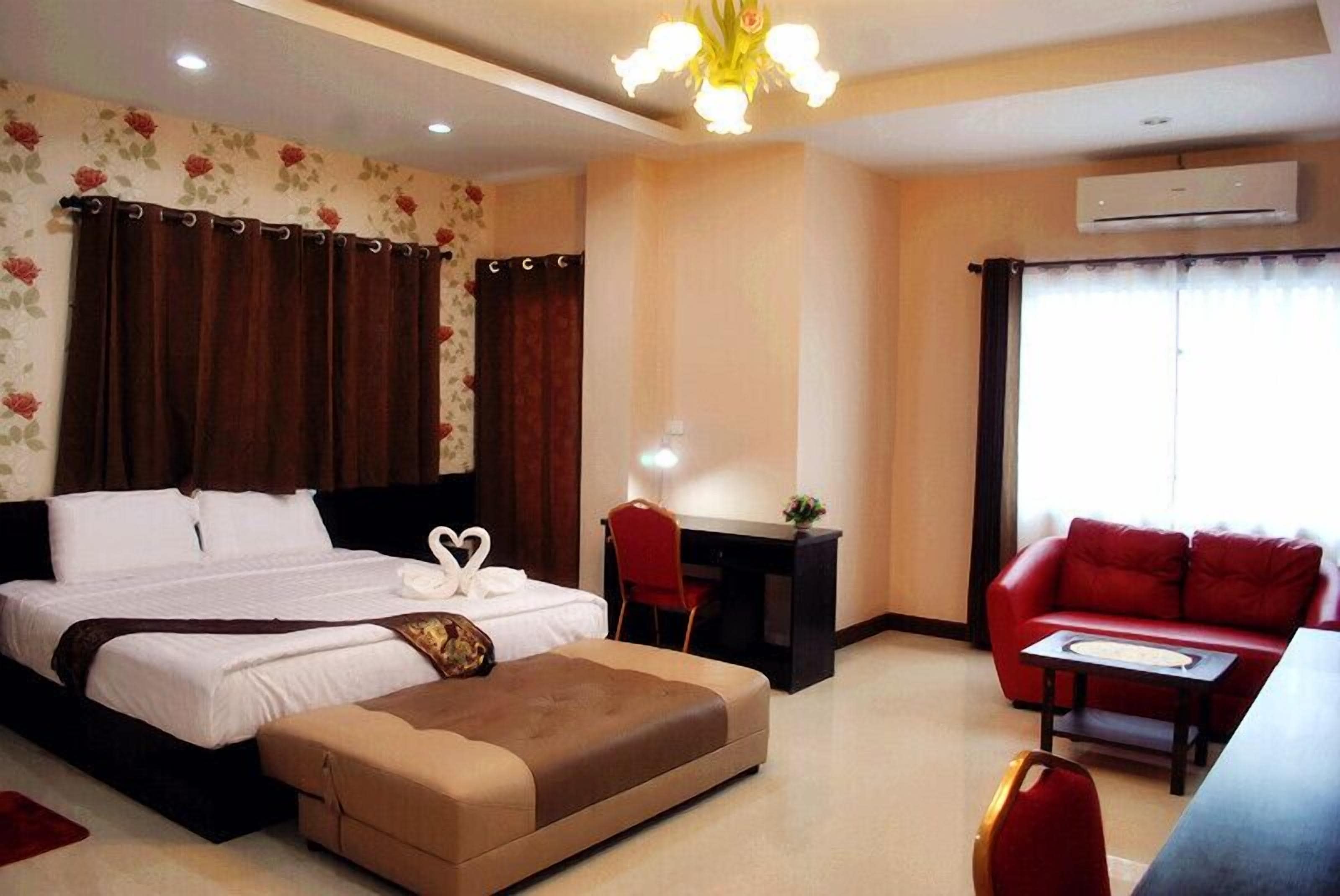 Blackout curtains, soundproofing, rollaway beds, free WiFi