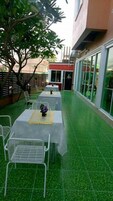 Desayuno bufé gratuito y diario