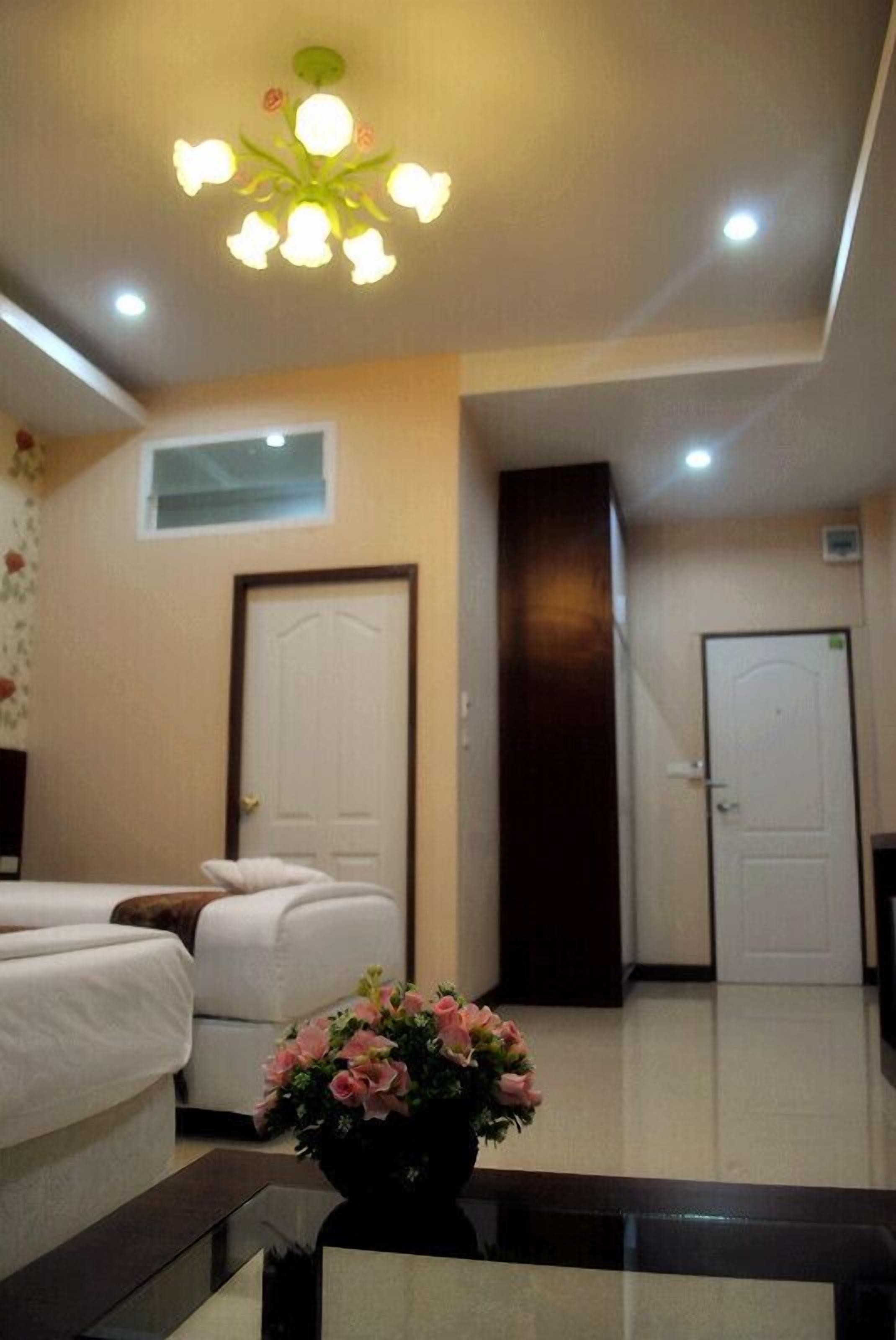 superior room | blackout curtains, soundproofing, rollaway beds, free wifi